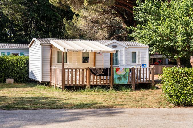 exterieur du mobil-home Classic de La Palmeraie