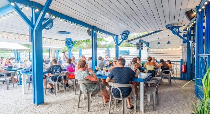 espace de restauration, camping la palmeraie