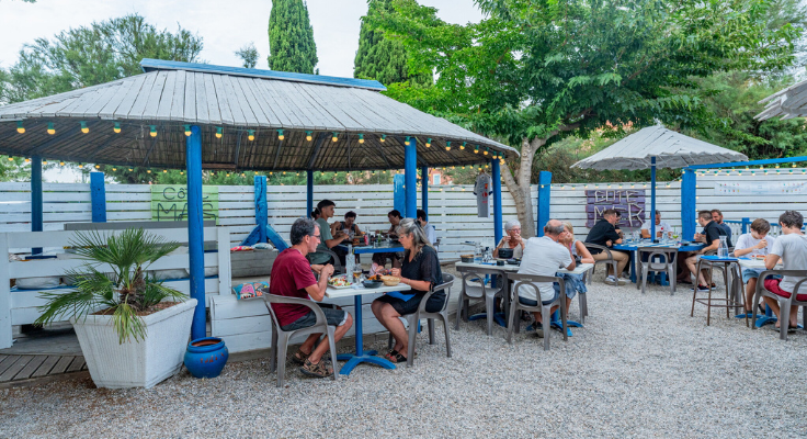 espace de restauration, camping la palmeraie